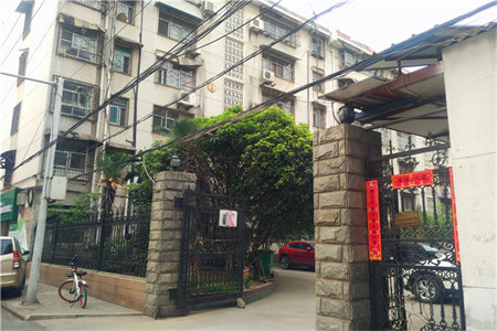 中迪公馆4室2厅2卫100万126m2毛坯出售